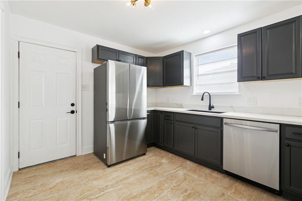 4417 DUPLESSIS Street