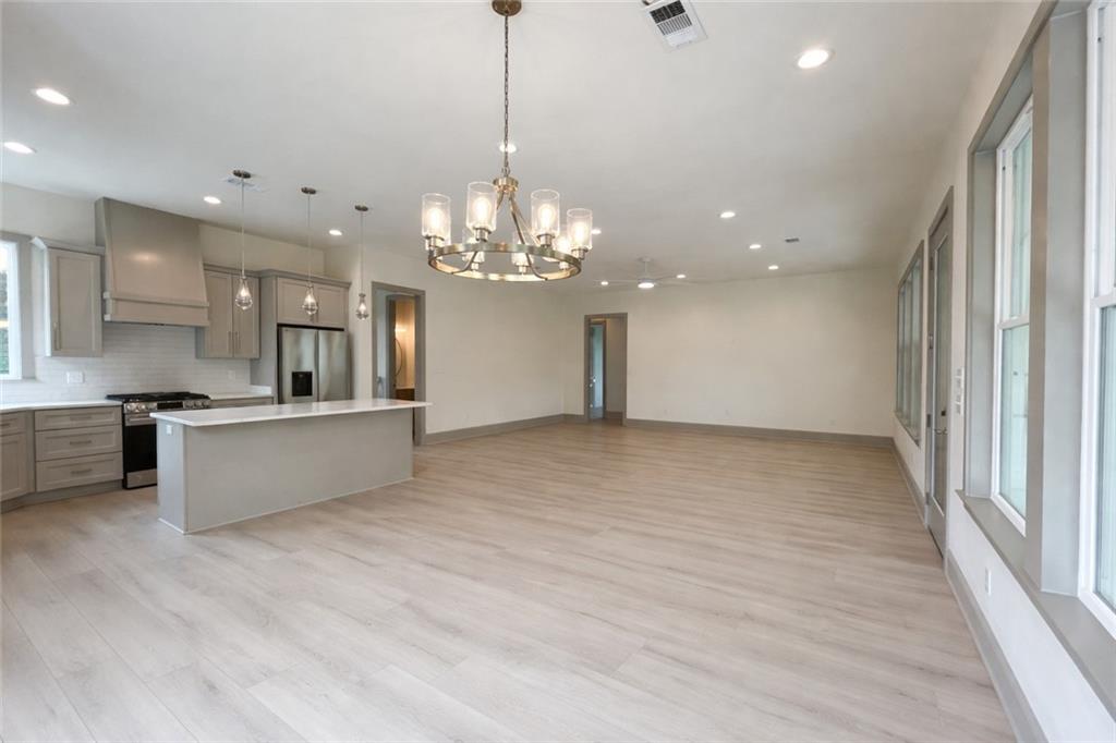 3901 JEAN LAFITTE Boulevard