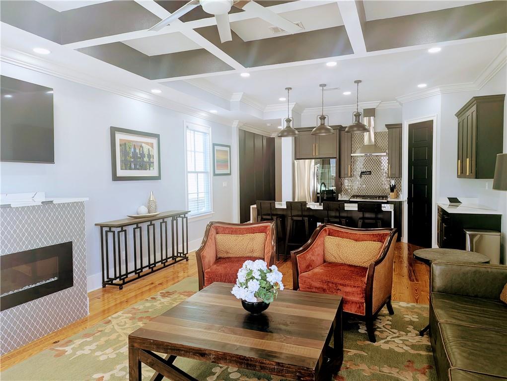 225-227 PACIFIC Avenue