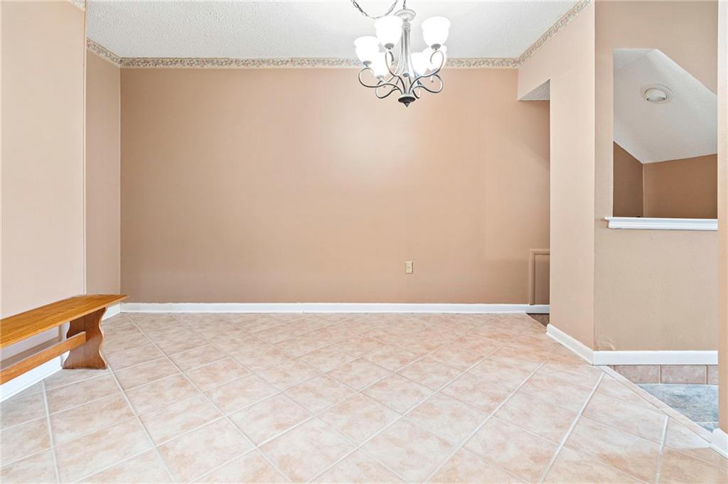 7 BRANDON HALL Drive C