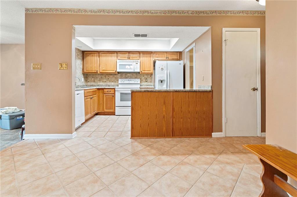 7 BRANDON HALL Drive C