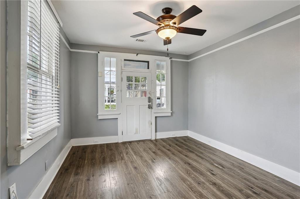 8919-21 GREEN Street