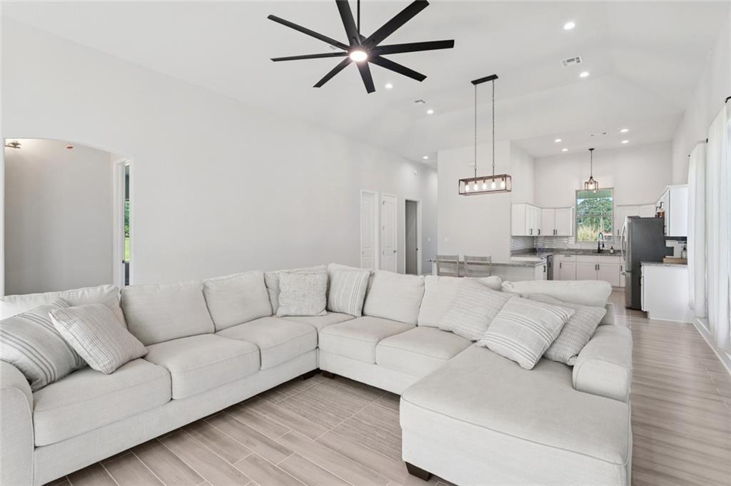 Franklinton, Louisiana 70438, United States, 3 Bedrooms Bedrooms, ,3 BathroomsBathrooms,Residential,Active,122970