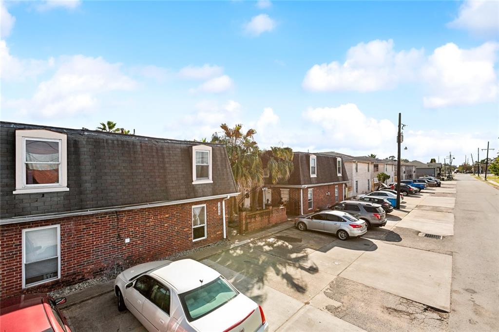 1205 MEHLE Street