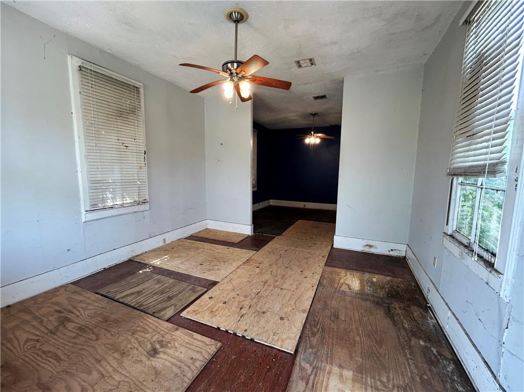 408 MONTICELLO Avenue