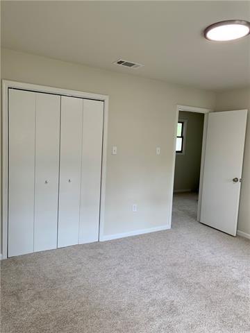 Photo 13 of 20 of 907 W 22ND Avenue townhome