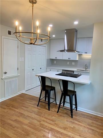 Photo 8 of 20 of 907 W 22ND Avenue townhome
