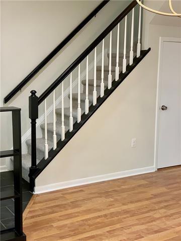 Photo 4 of 20 of 907 W 22ND Avenue townhome