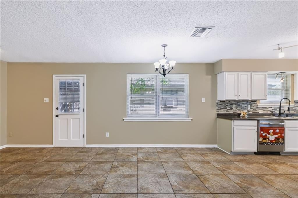 211 JANET Drive