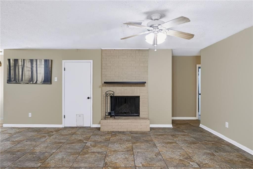 211 JANET Drive