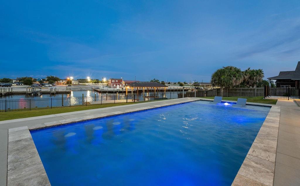 1625 CUTTYSARK Cove