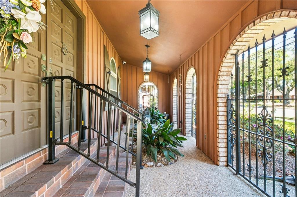 1202 TRANSCONTINENTAL Drive