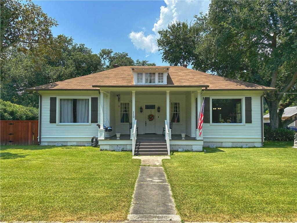 View Destrehan, LA 70047 house