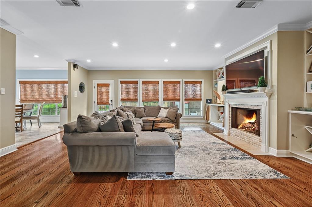 105 W 13TH Avenue