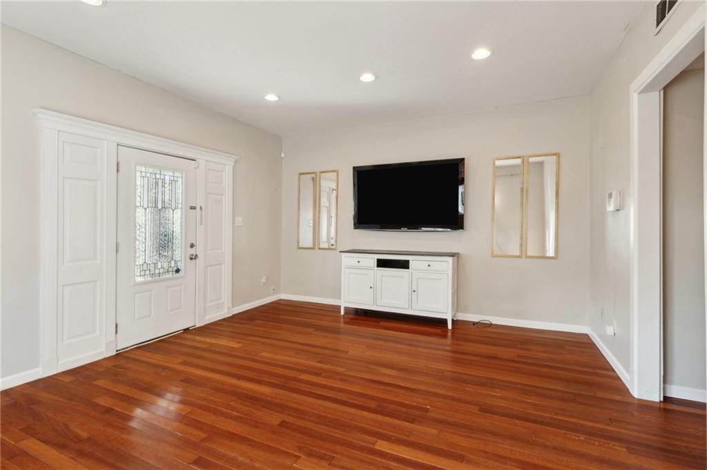 5417 19 S JOHNSON Street