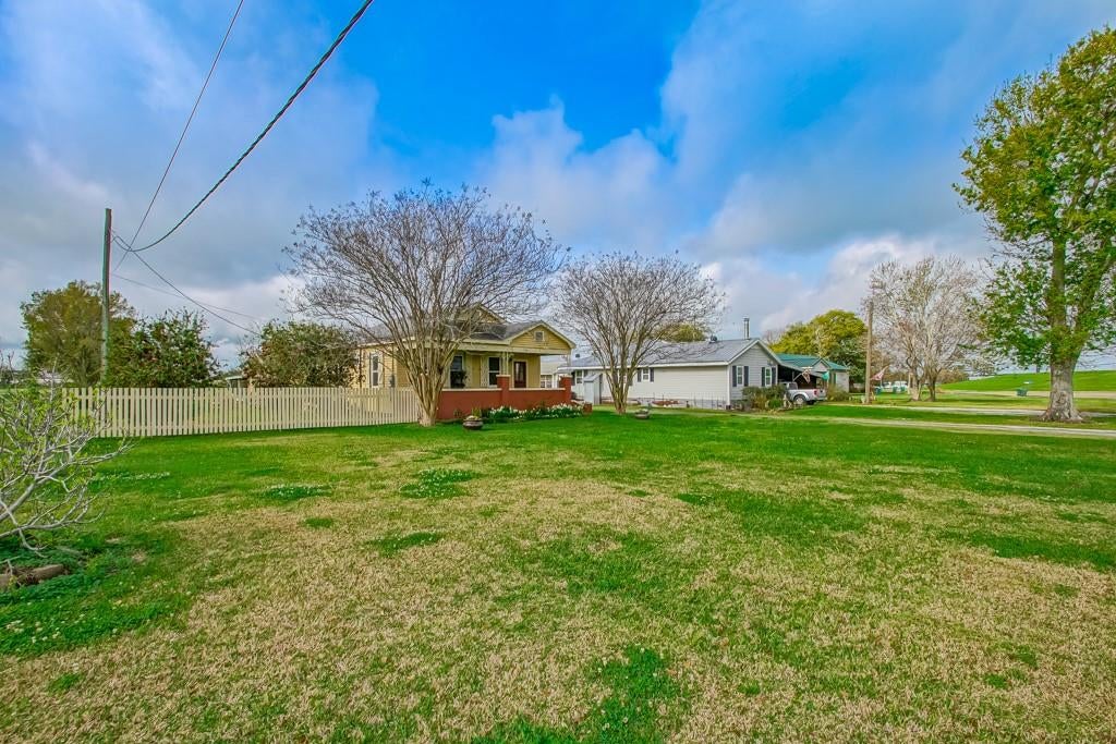 12563 RIVER Road