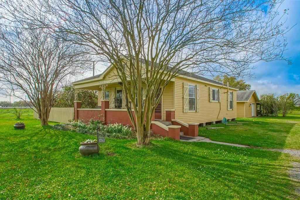 12563 RIVER Road