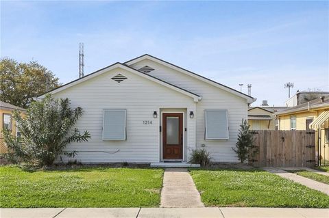 1214 FELICIANA Street New Orleans LA 70117