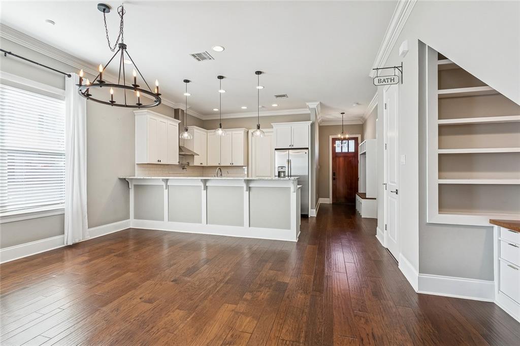 10 MAGNOLIA Place