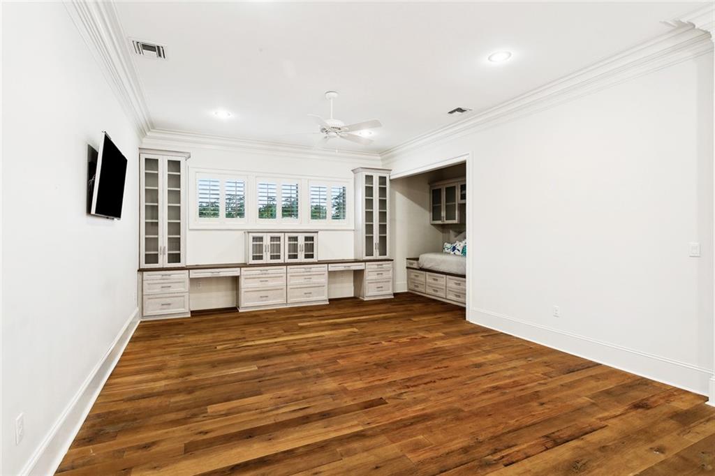 Mandeville, Louisiana 70471, United States, 5 Bedrooms Bedrooms, ,6 BathroomsBathrooms,Residential,Active,214289