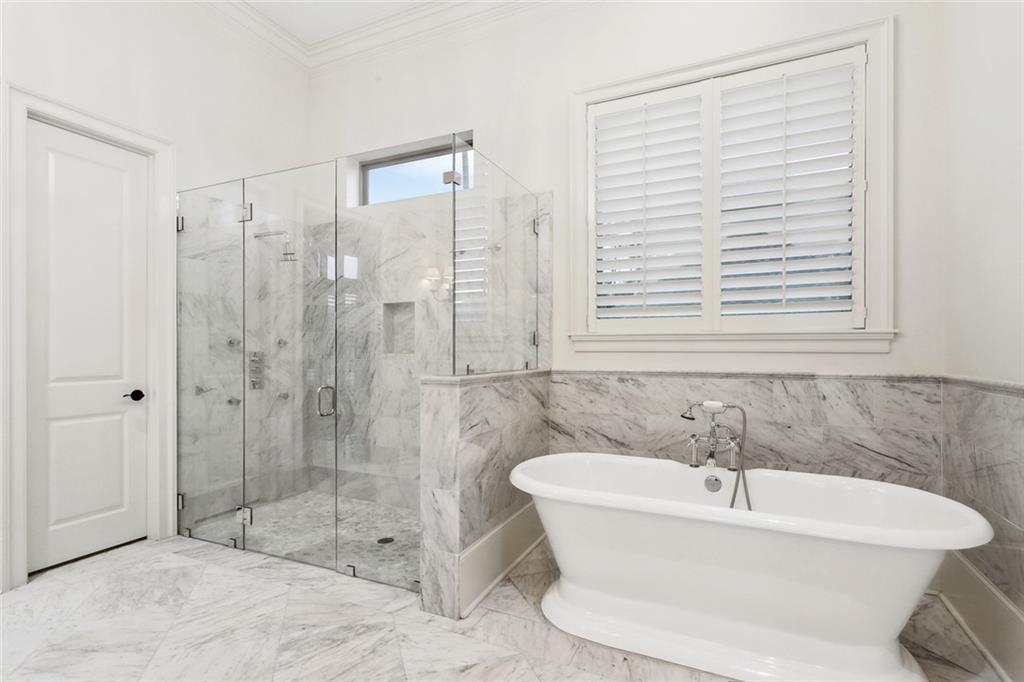 Mandeville, Louisiana 70471, United States, 5 Bedrooms Bedrooms, ,6 BathroomsBathrooms,Residential,Active,214289