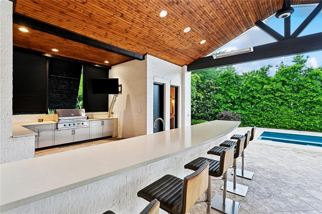 Mandeville, Louisiana 70471, United States, 5 Bedrooms Bedrooms, ,6 BathroomsBathrooms,Residential,Active,214289