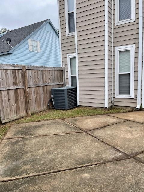 Hammond, Louisiana 70403, United States, 4 Bedrooms Bedrooms, ,3 BathroomsBathrooms,Residential,Pending,25359