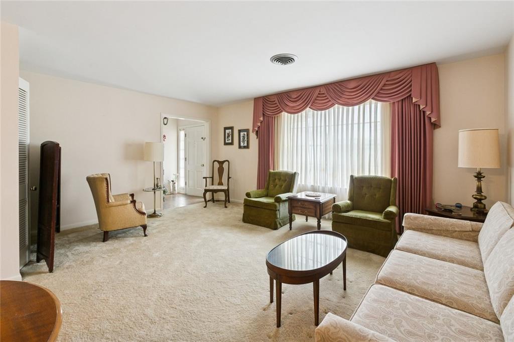 4812 GREEN ACRES Court