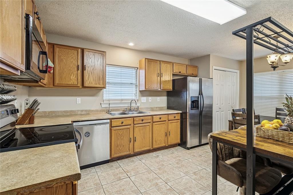 1609 SHYLOCK Drive
