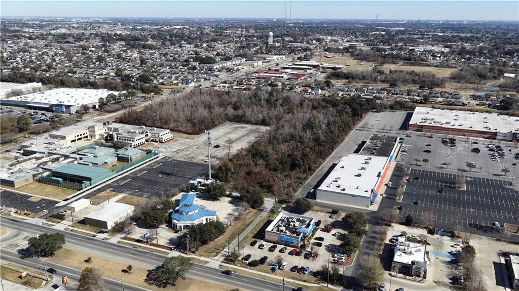 1705 MANHATTAN Boulevard