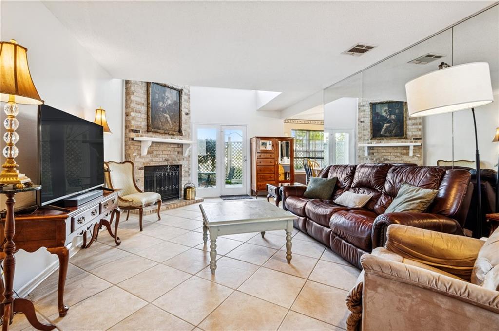 2802 AUDUBON Trace 2802