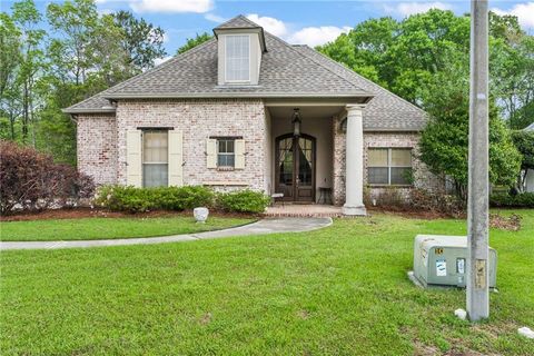 105 RED FOX RUN Drive Madisonville LA 70447