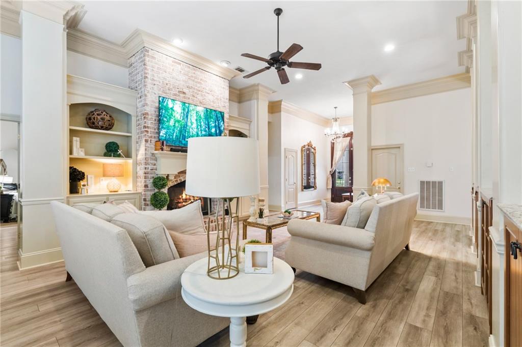 105 RED FOX RUN Drive