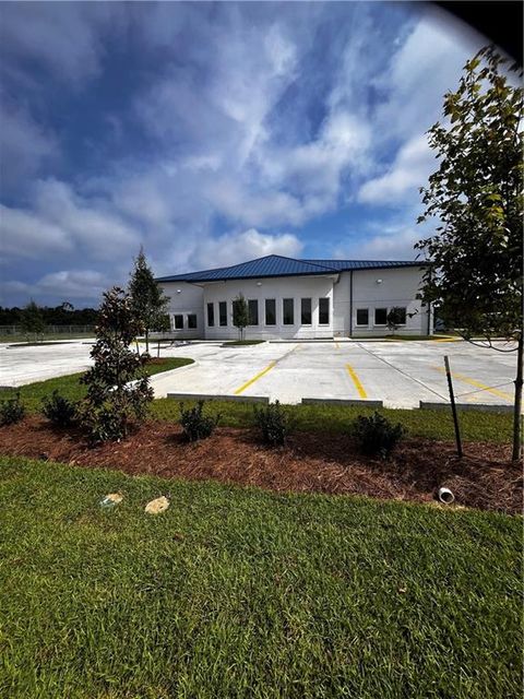 520 JF SMITH Boulevard Slidell LA 70461