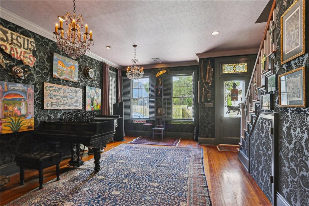 New Orleans, Louisiana 70115, United States, 2 Bedrooms Bedrooms, ,3 BathroomsBathrooms,Residential,Pending,109651