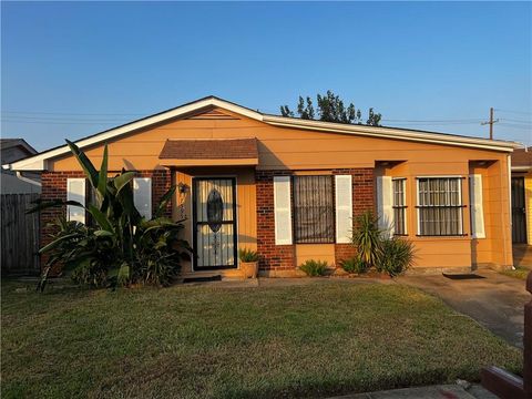 Photo of 7595 FOREST GLEN Road, New Orleans, LA 70127 (MLS # 2545560)