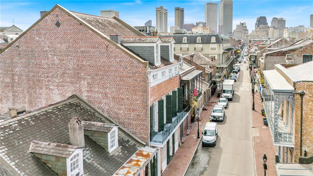 818 BOURBON Street 2D