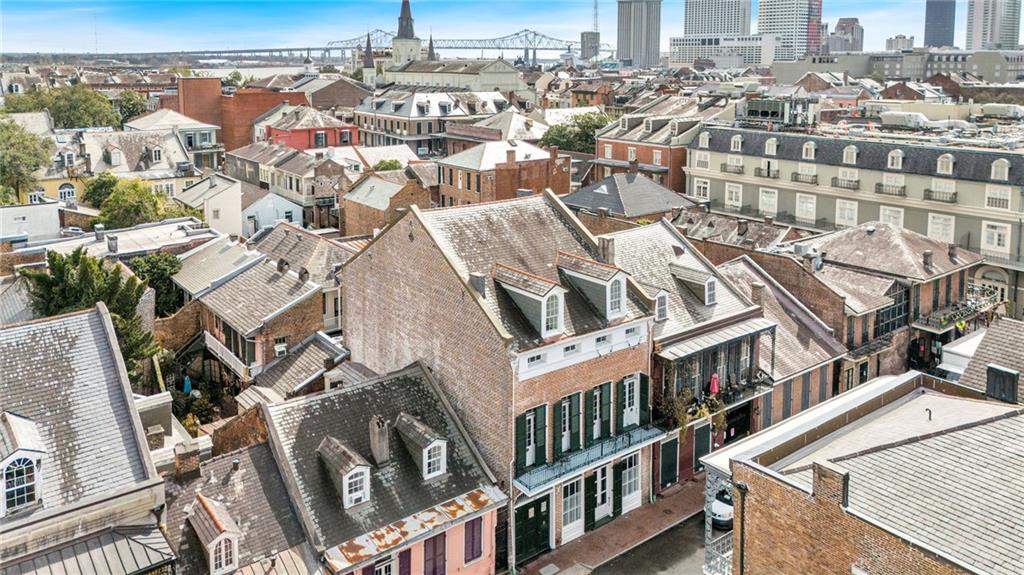 818 BOURBON Street 2D