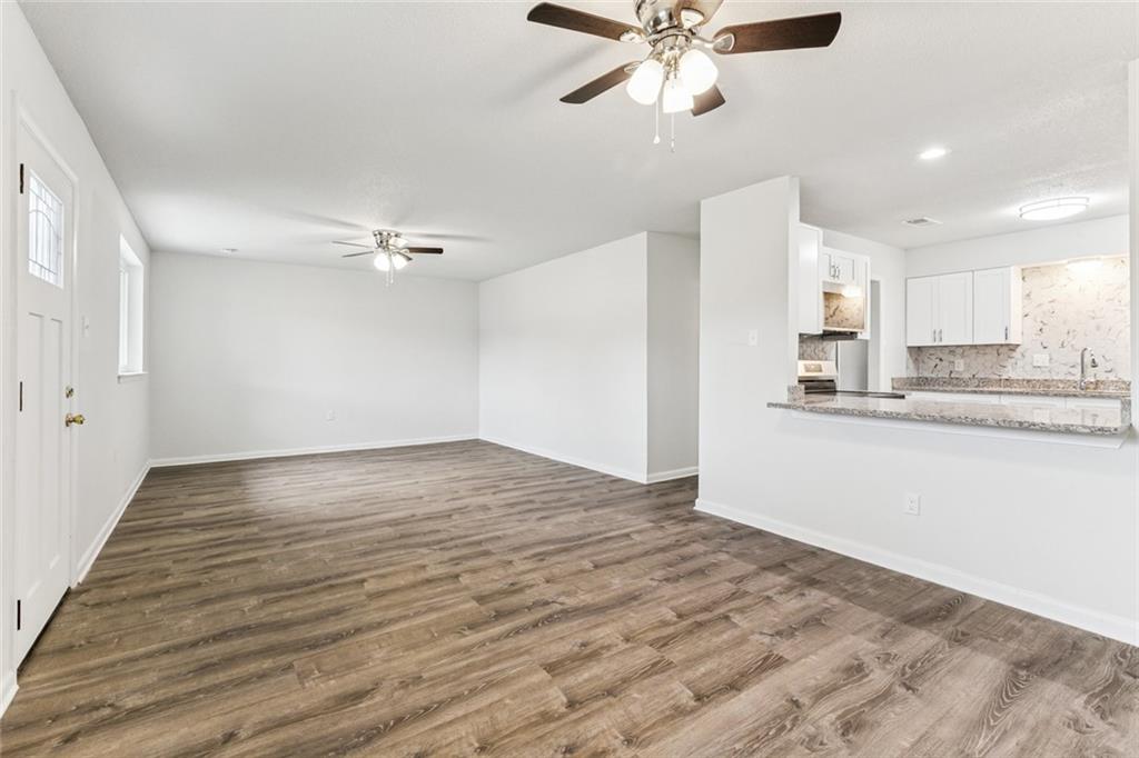 1282 LULING ESTATES Drive