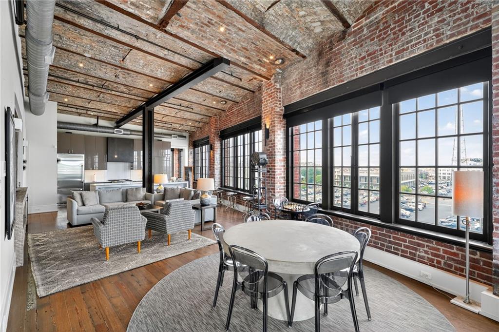 208 BIENVILLE Street 4