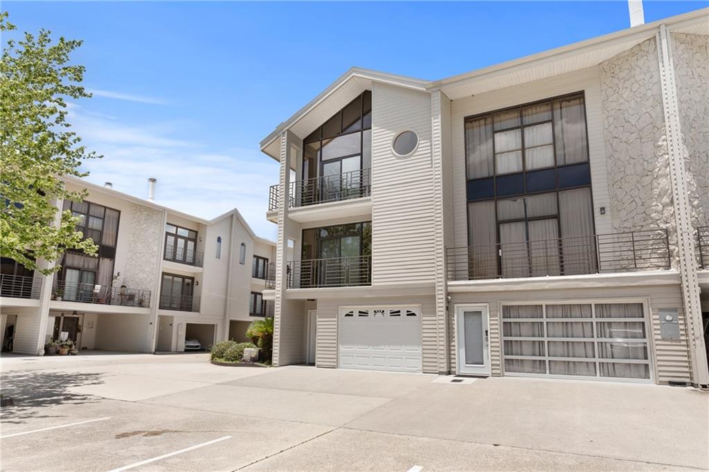 127 E HIGHWAY 22 Highway S1