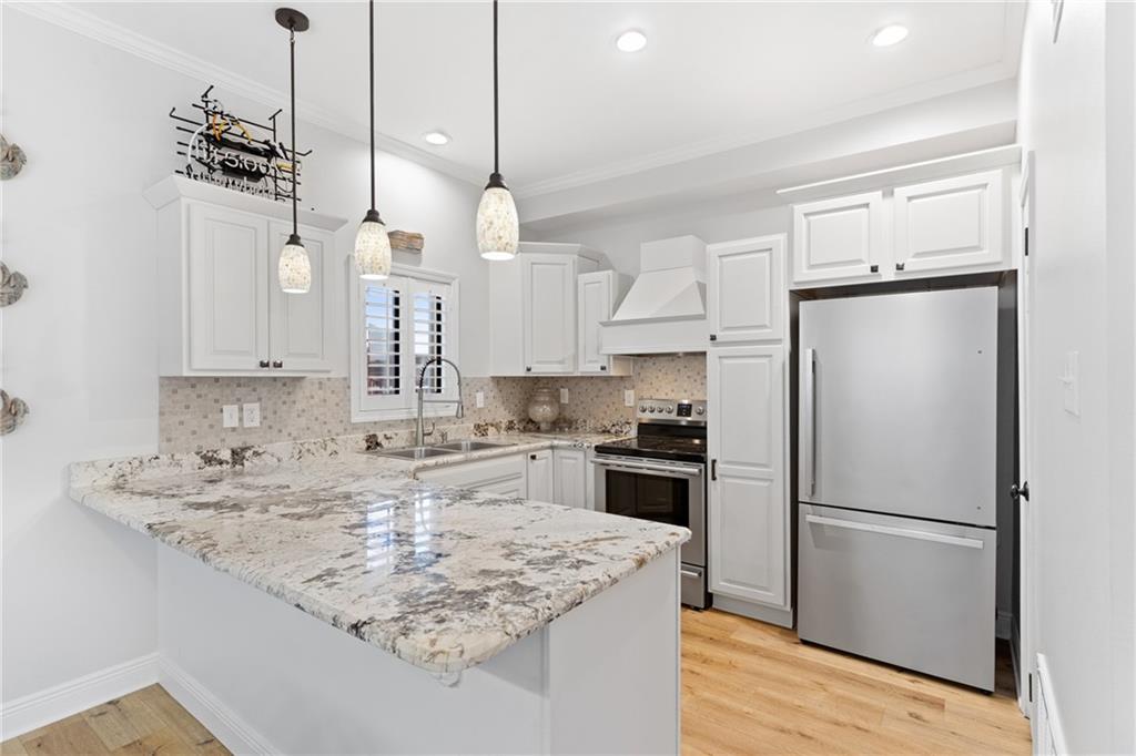 127 E HIGHWAY 22 Highway S1