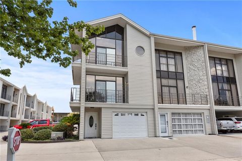 127 E HIGHWAY 22 Highway S1 Madisonville LA 70447