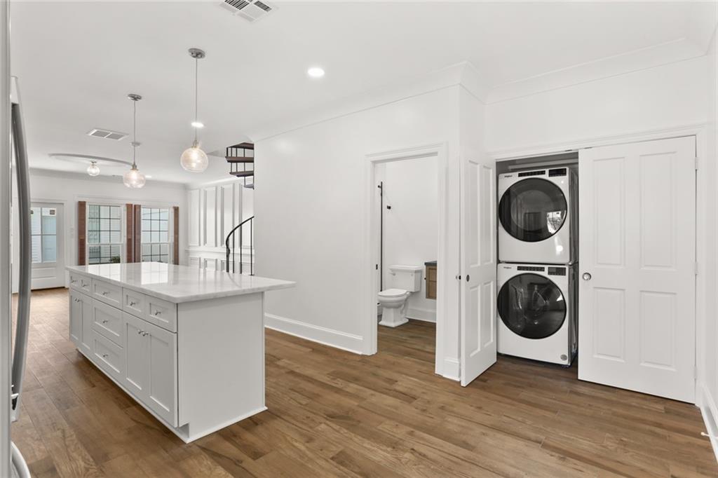 New Orleans, Louisiana 70115, United States, 2 Bedrooms Bedrooms, ,2 BathroomsBathrooms,Residential,Active,52269