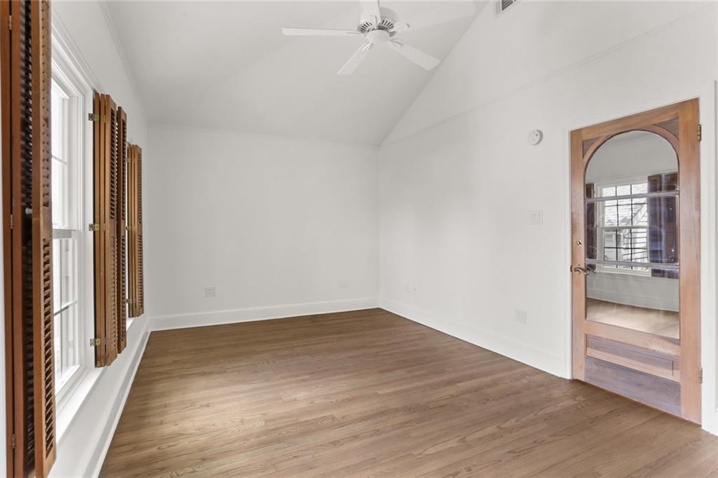 New Orleans, Louisiana 70115, United States, 2 Bedrooms Bedrooms, ,2 BathroomsBathrooms,Residential,Active,52269