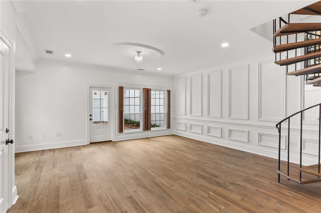 New Orleans, Louisiana 70115, United States, 2 Bedrooms Bedrooms, ,2 BathroomsBathrooms,Residential,Active,52269