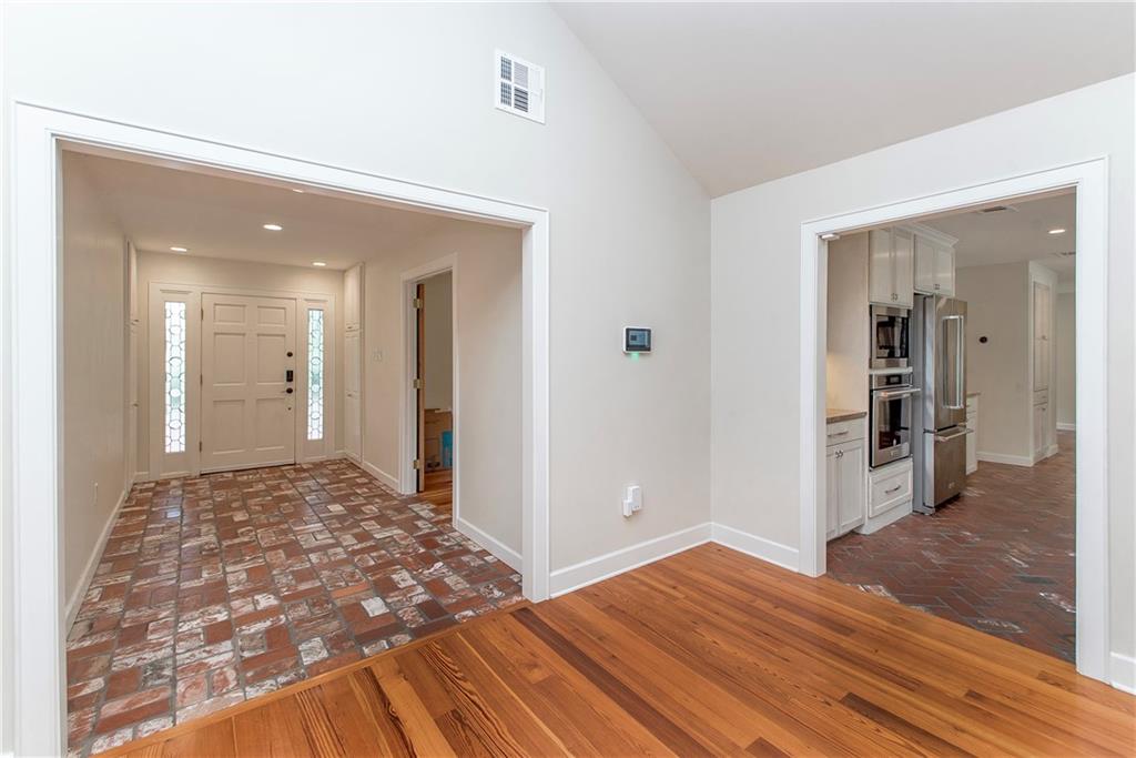 156 OAK HOLLOW Drive