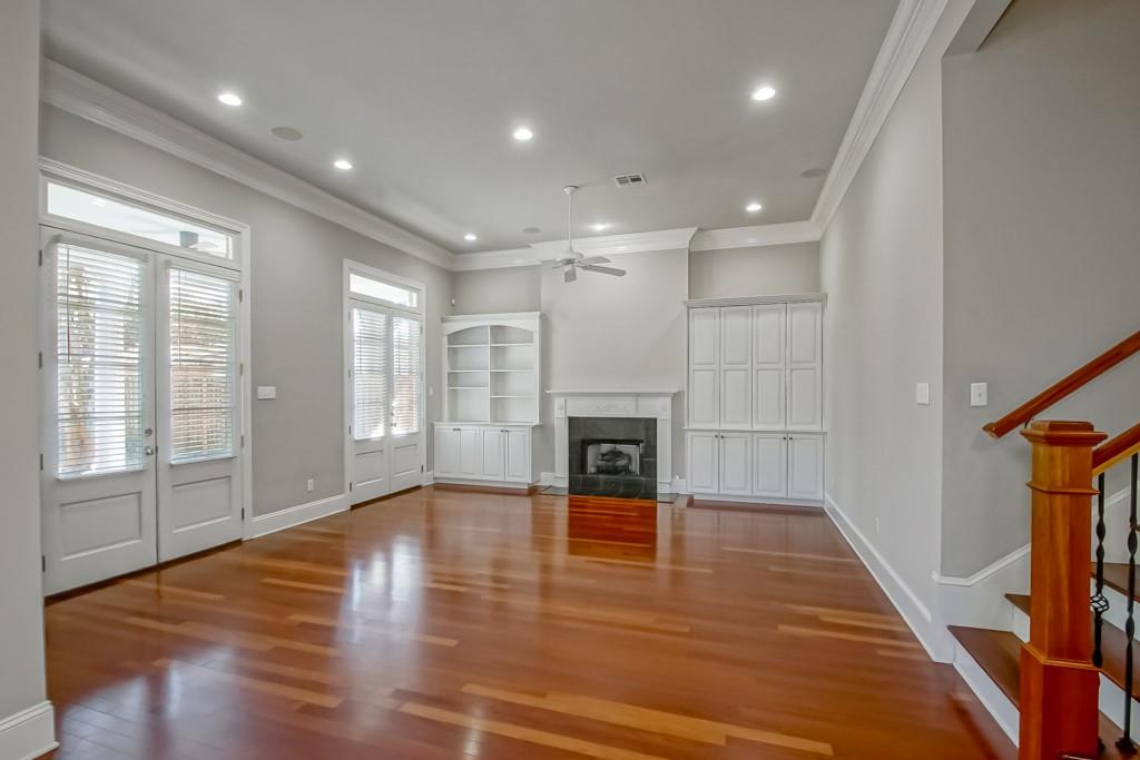 549 BROCKENBRAUGH Court