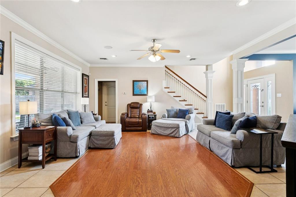 3319 TURNBERRY Lane