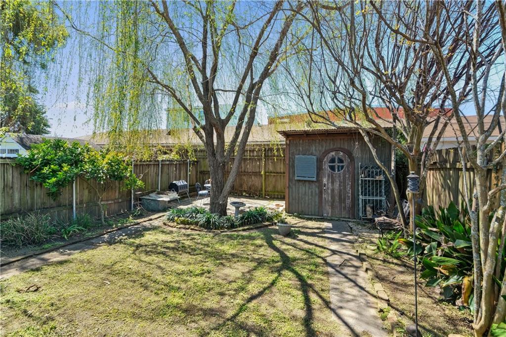 New Orleans, Louisiana 70118, United States, 2 Bedrooms Bedrooms, ,1 BathroomBathrooms,Residential,Pending,60528